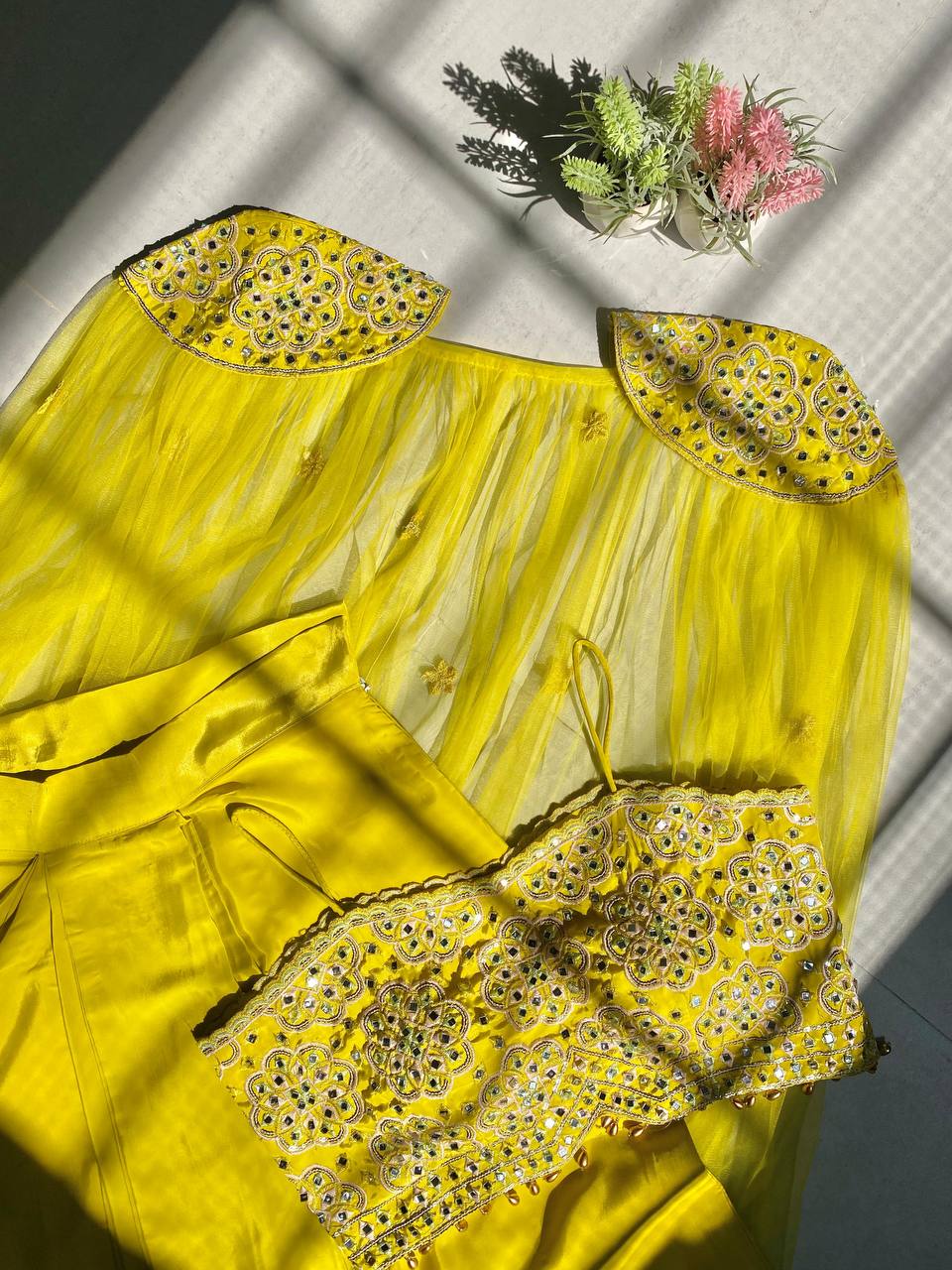 Perfect Outfit for Weddings and Parties with a Stunning Contemporary Design