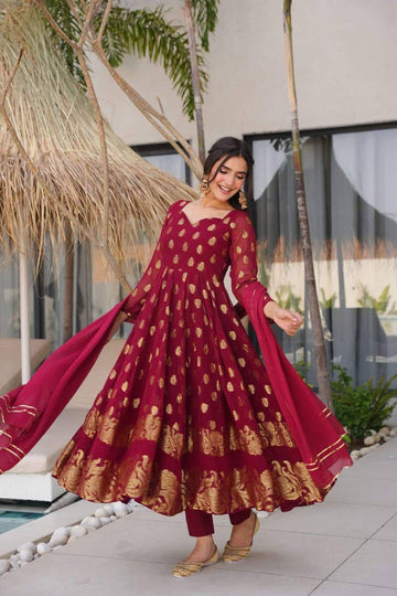 exclusive anarkaliv 3-piece set with full flair
