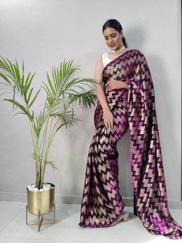1-MIN READY TO WEAR SAREE IN Zig Zag