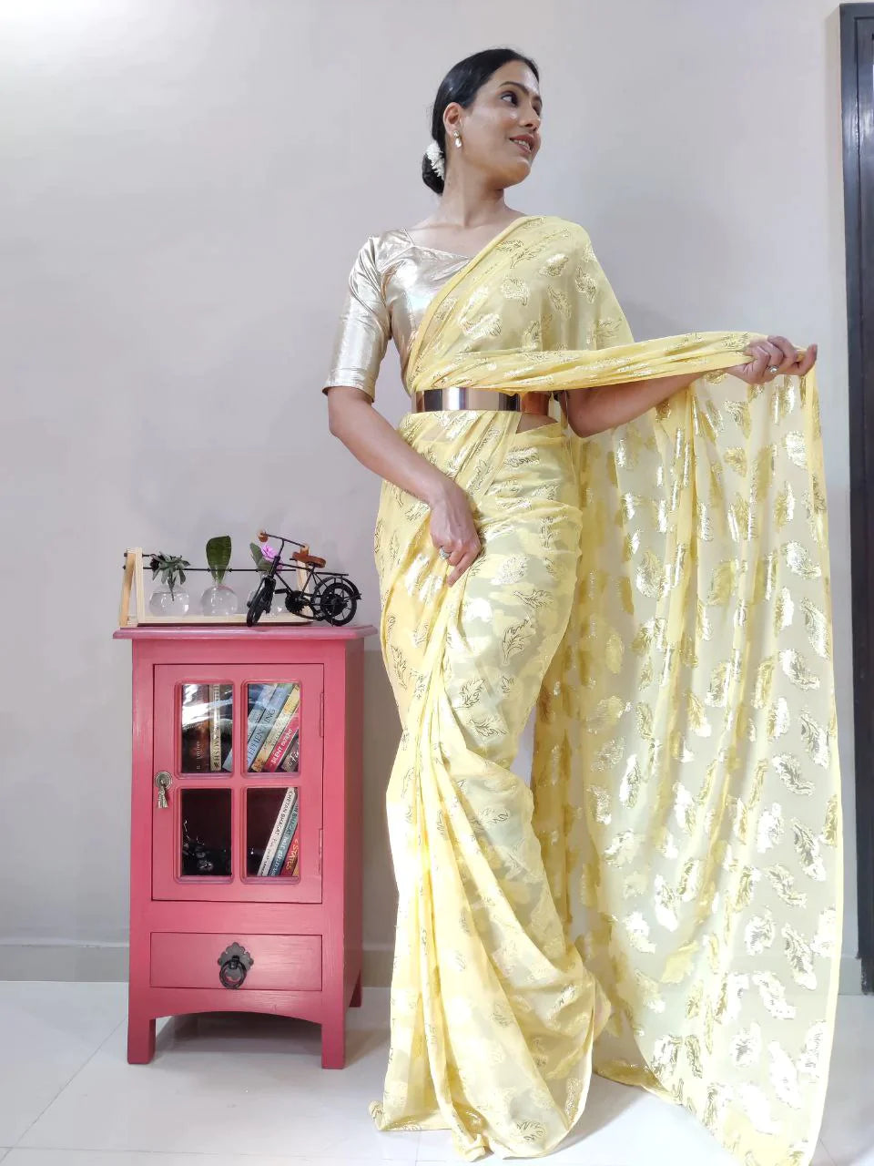 1-MIN READY TO WEAR SAREE IN PURE VISCOS ZARI WEAVING