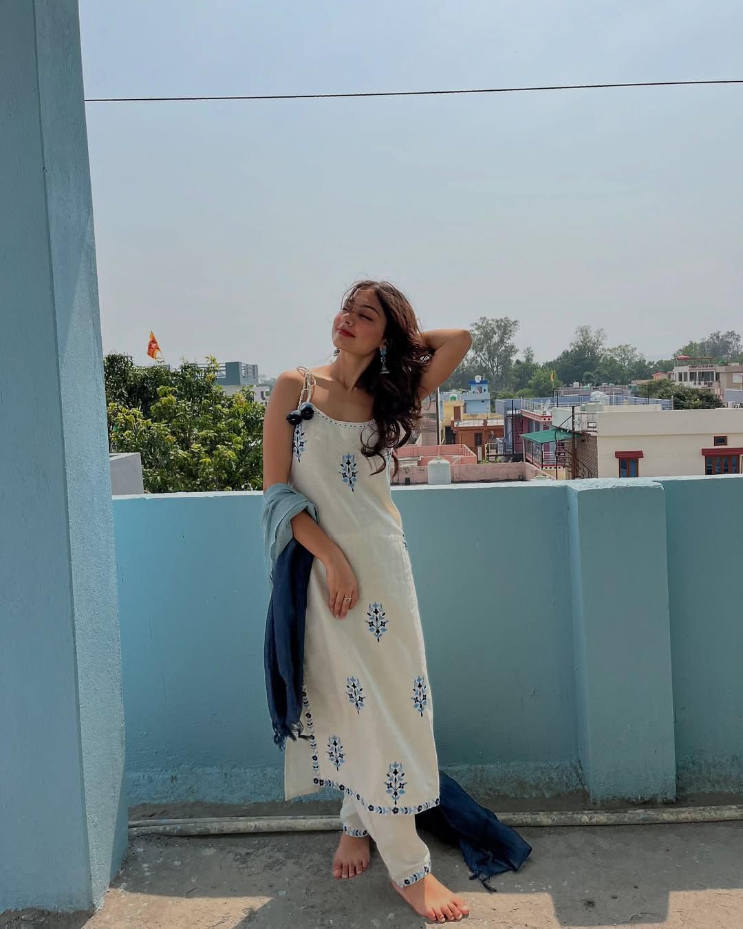 DESIGNER STRIPPED KURTI AND PANT IN COTTON  WITH DUPATTA