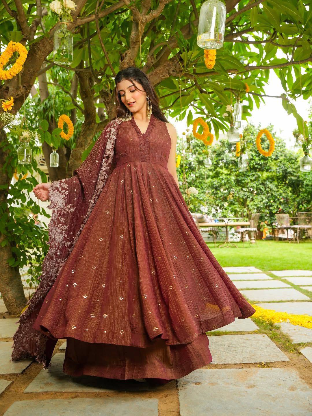 ✨ EXCLUSIVE 3 PIECE KURTI , FLARED PLAZZO WITH DUPATTA IN EMBROIDERY WORK✨