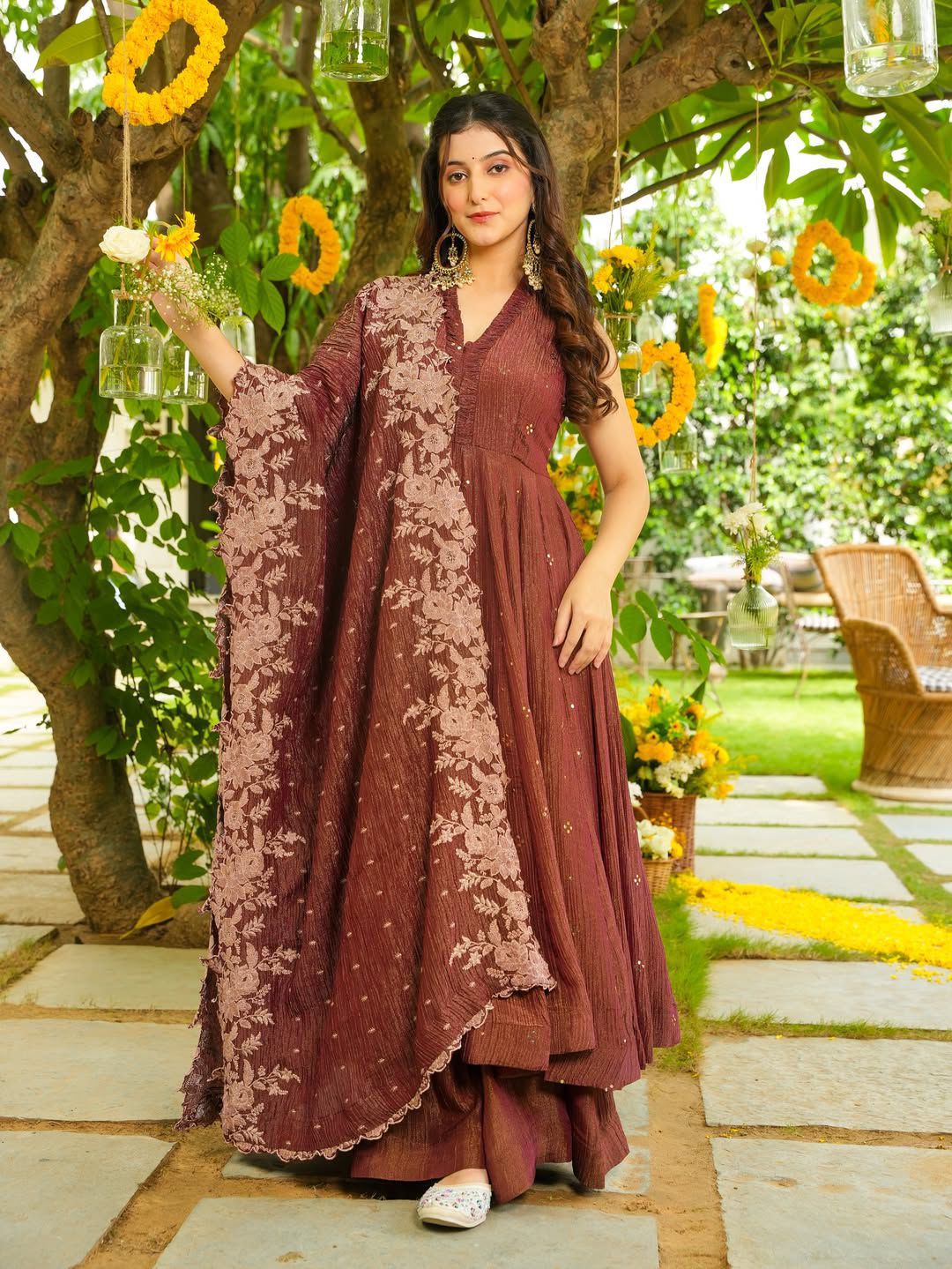 ✨ EXCLUSIVE 3 PIECE KURTI , FLARED PLAZZO WITH DUPATTA IN EMBROIDERY WORK✨