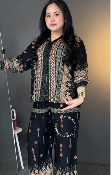 Premium Black Ethnic Floral & Geometric Printed Rayon Co-ord Set