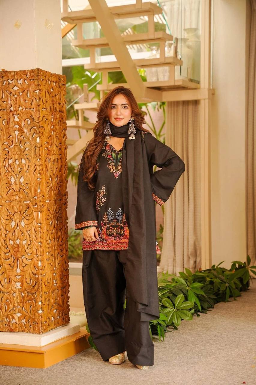Printed Roman Fabric Kurta Pant & Dupatta