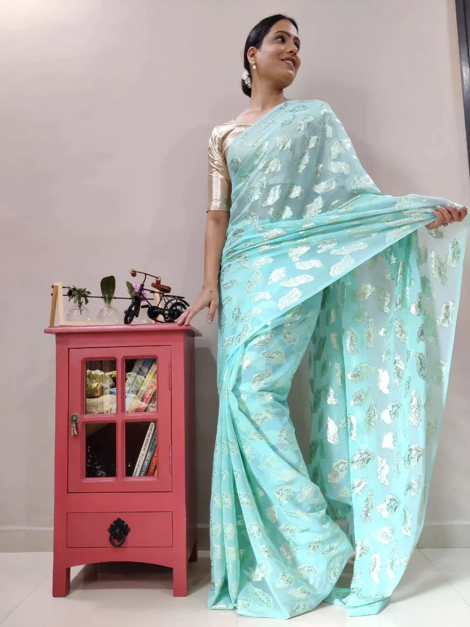 1-MIN READY TO WEAR SAREE IN PURE VISCOS ZARI WEAVING